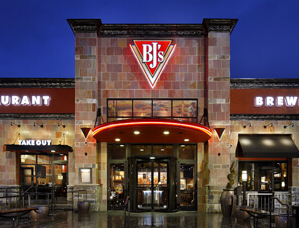 ZeroOutages-case-study-f-BJs Restaurants